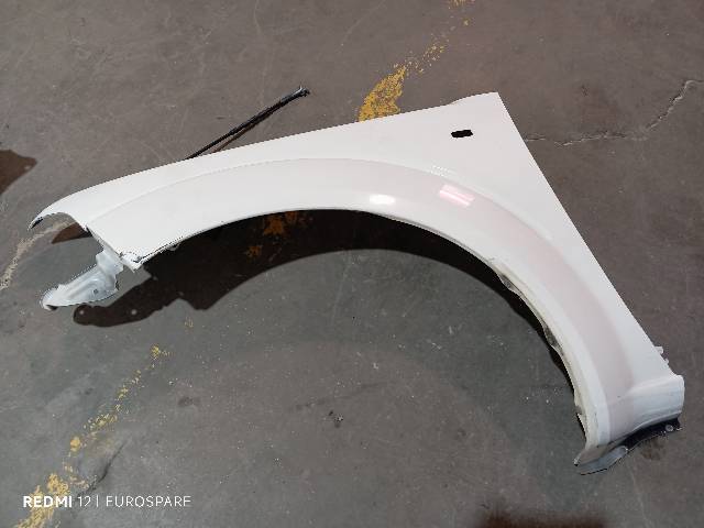 63101EB330 Aleta delantera izquierda comprar Sevilla