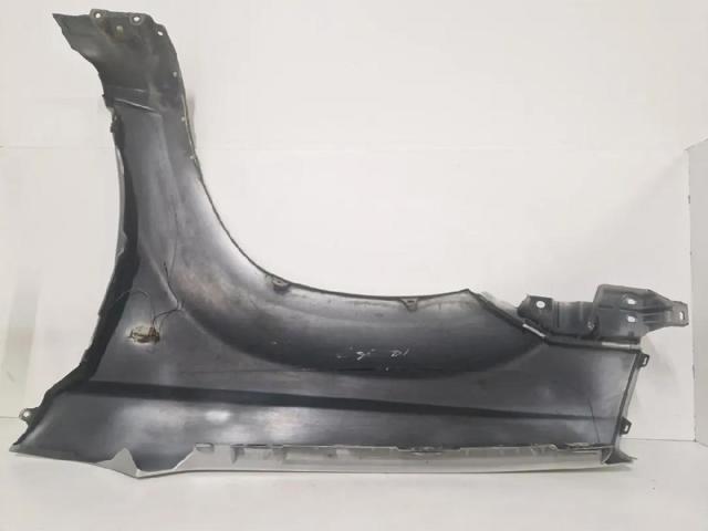 NISSAN 631128H400 Aleta  en stock Terrassa