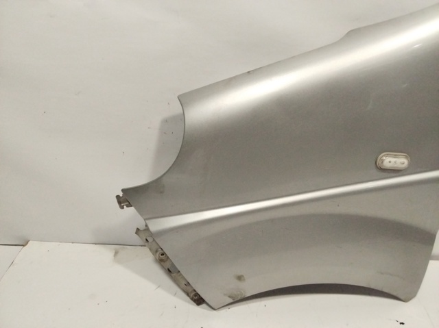 Aleta delantera izquierda para Nissan Primastar X83