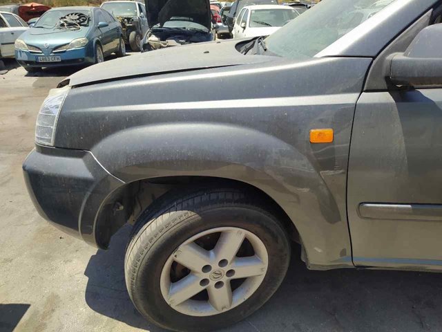 Comprar Aleta delantera izquierda Nissan X-Trail  T30 a bajo precio