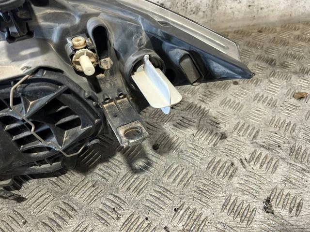 63117193388 BMW Faro derecho  en stock Huelva