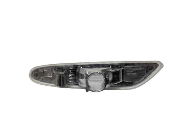 63136932998 Luz intermitente de guardabarros derecho  en stock Granada