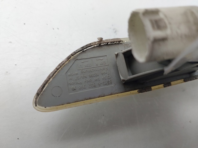 63136932998 Luz intermitente de guardabarros derecho  en stock Castellón