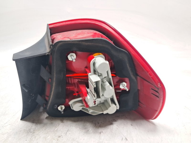63216937457 BMW Piloto trasero exterior izquierdo  en stock Gandía