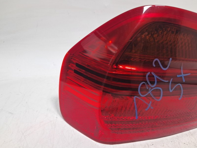 63216937457 Piloto trasero exterior izquierdo  en stock Sabadell