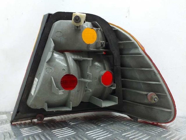 63216946533 Piloto trasero exterior izquierdo  en stock Sabadell