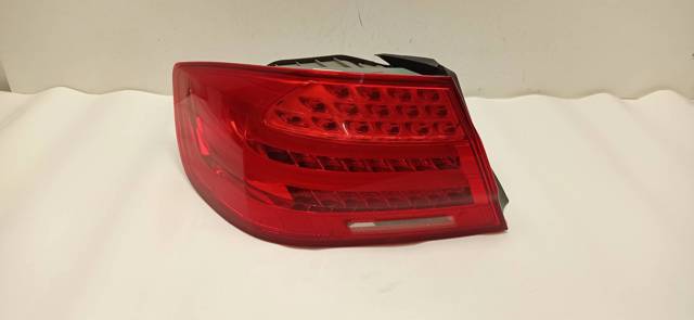 Piloto trasero exterior izquierdo 63217251957 BMW