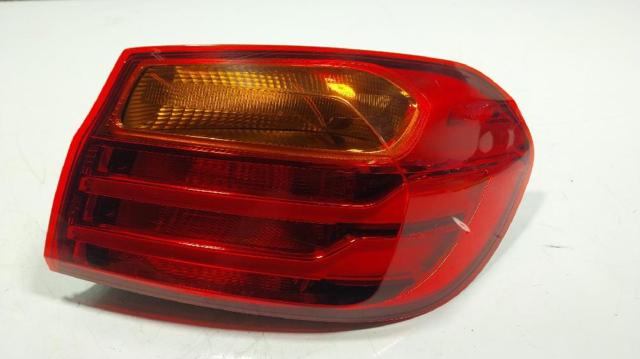 Piloto trasero exterior derecho 63217296098 BMW