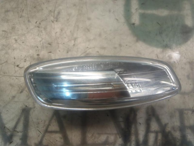 6325G6 PEUGEOT Luz intermitente del espejo retrovisor derecho  en stock Huelva