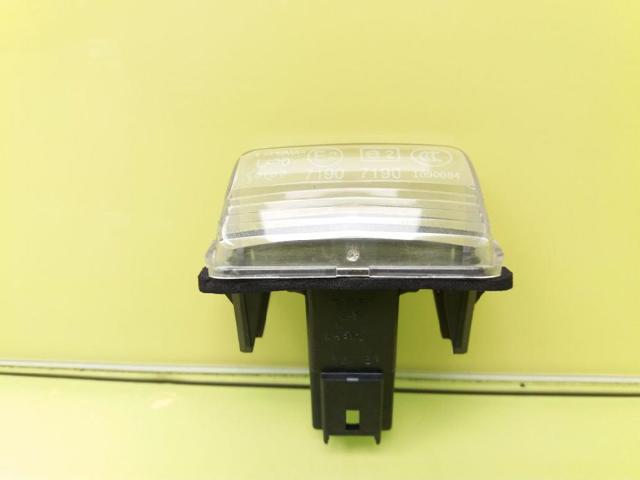 6340A3 PEUGEOT Luz matricula  en stock Huelva