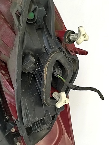 6350CV PEUGEOT Piloto trasero izquierdo  en stock Gandía