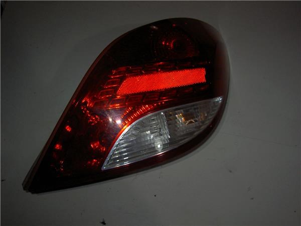 Piloto trasero izquierdo 6350HQ PEUGEOT