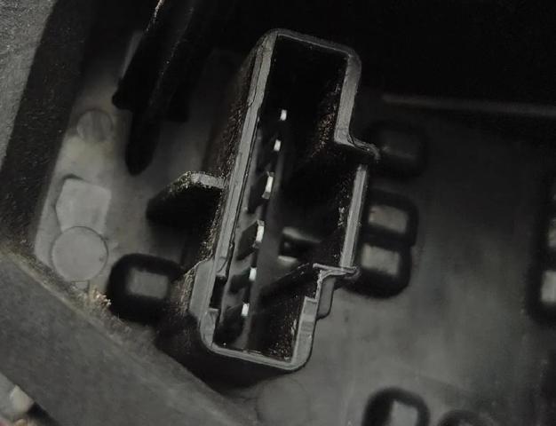 6350HQ PEUGEOT Piloto trasero izquierdo  comprar en Lleida