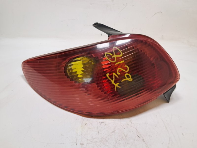 PEUGEOT 6350S0 Piloto trasero izquierdo  en stock Terrassa