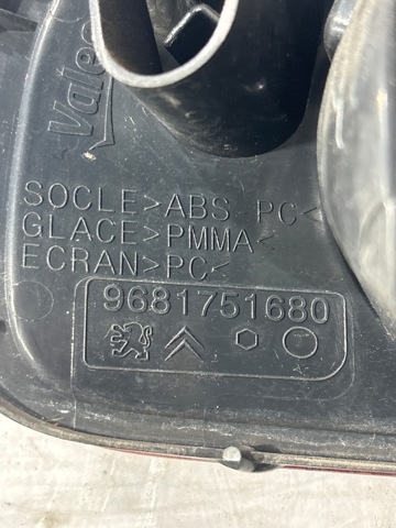 PEUGEOT 6351HK Luz trasera de parachoques derecha  disponible España