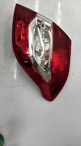 PEUGEOT 6351KS Piloto trasero exterior derecho  en stock Terrassa