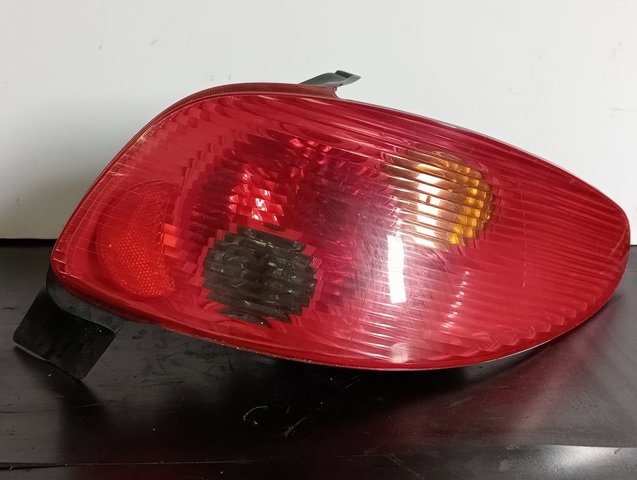 6351P1 PEUGEOT Piloto trasero derecho comprar Alcalá
