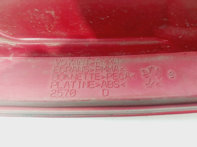 6351P3 PEUGEOT Piloto trasero derecho comprar Bilbao