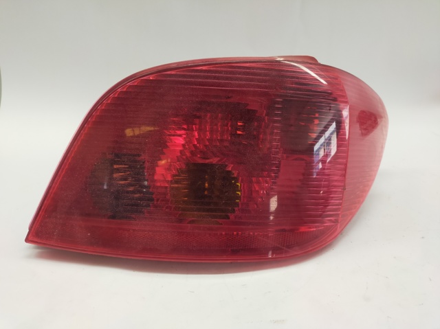 6351P3 Piloto trasero derecho  en stock Sabadell