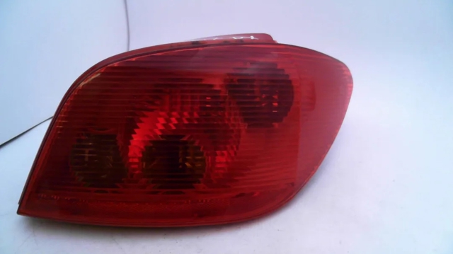 PEUGEOT 6351P3 Piloto trasero derecho  en stock Salamanca