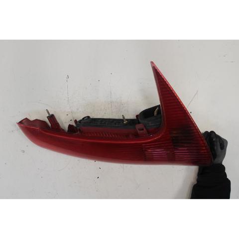 PEUGEOT 6351R4 Piloto trasero derecho  en stock Terrassa