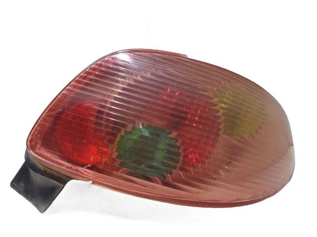 6351S0 Piloto trasero derecho  en stock Sabadell