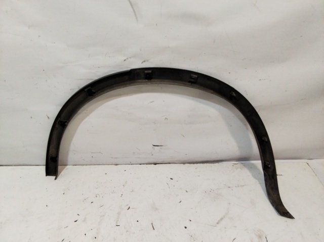 Cubierta del paso de rueda, delantero derecho 63810JD01D NISSAN