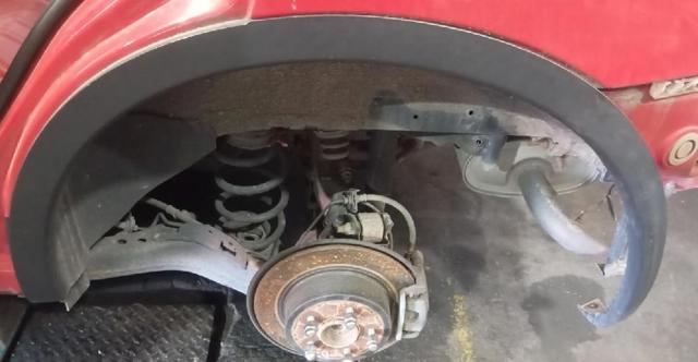Aletín guardabarros delantero izquierdo 63811JD01D NISSAN