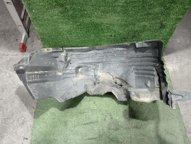 63840EB000 NISSAN Paso de rueda delantero derecho  comprar en Jaén