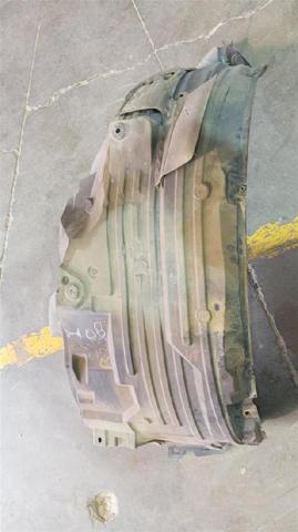 Guardalodos interior izquierdo, guardafango delantero 638413X30A NISSAN