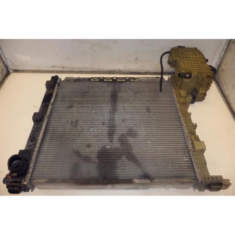 Radiador de agua 6385012801 MERCEDES