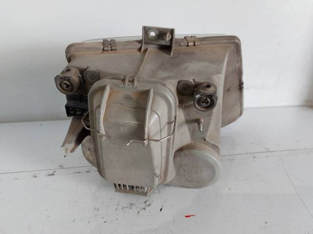 6388200061 MERCEDES Faro izquierdo  disponible Vigo