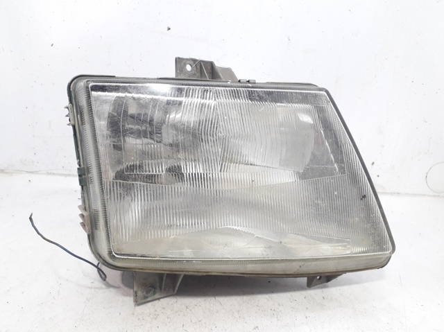 Comprar Faro delantero derecho V  638