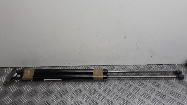MERCEDES 6389800364 Amortiguador maletero  en stock Terrassa