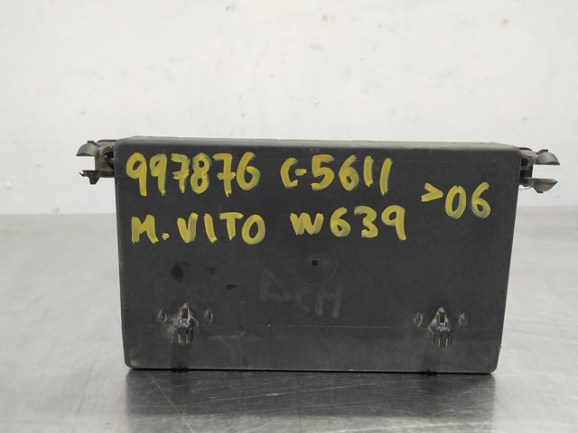 6398200326 MERCEDES Unidad de confort de la puerta delantera  en stock Córdoba