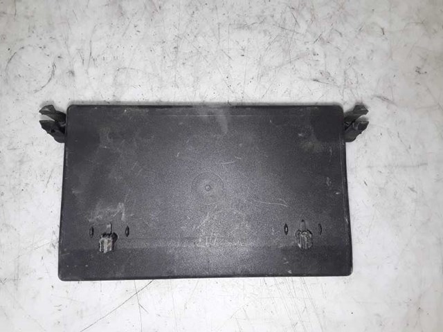 6398201226 MERCEDES Unidad de confort de la puerta delantera  en stock Gandía