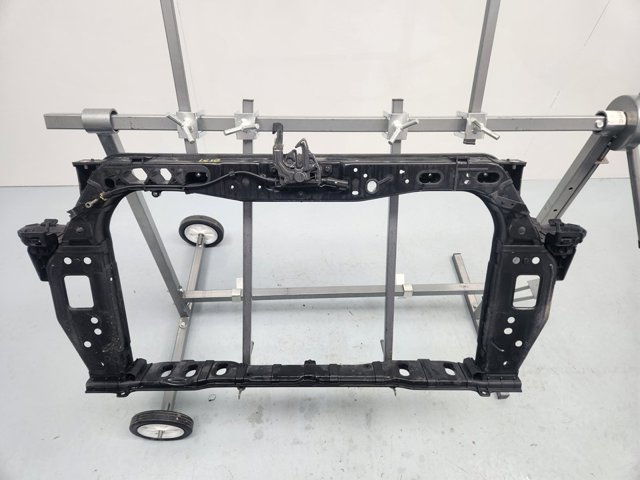 Comprar Panel de soporte del radiador y montaje de faros KIA Rio III UB a bajo precio