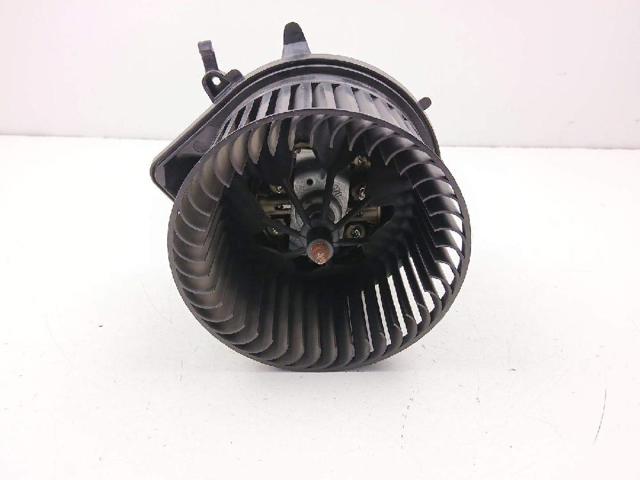 64113422644 Ventilador habitáculo  en stock Castellón