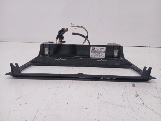 64113443981 BMW