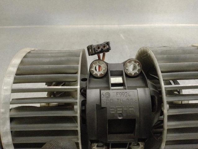 64113453729 Motor del ventilador del calefactor  comprar en Reus