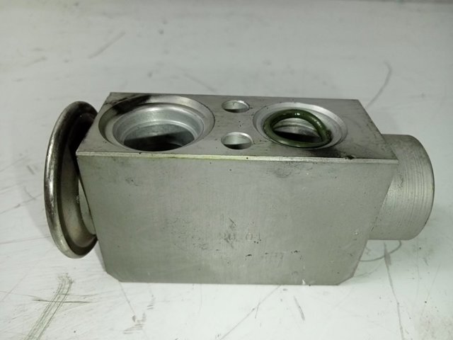 64116904437 Válvula TRV del aire acondicionado comprar Almería
