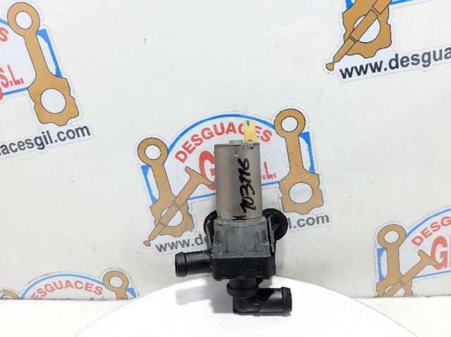 64116928246 BMW Bomba de agua eléctrica auxiliar  comprar en Lleida