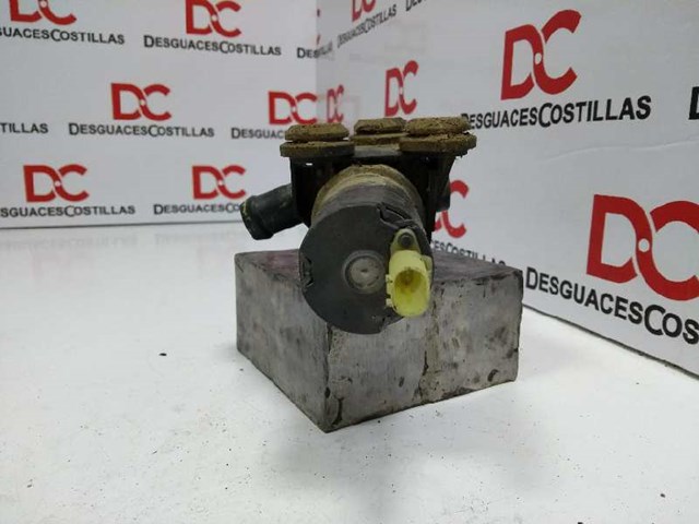 BMW 64116928246 Bomba de agua eléctrica auxiliar  en stock Terrassa