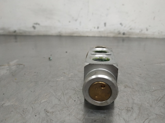 64118371459 BMW