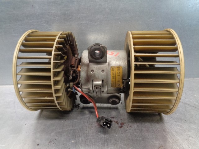 64118372493 BMW