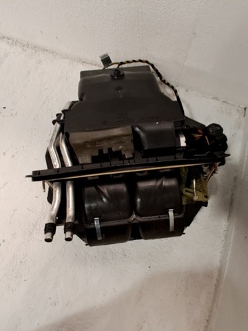 64118372792 BMW