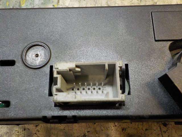 64119199260 Unidad de control aire acondicionado  en stock Granada