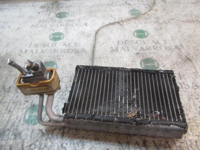 Evaporador, aire acondicionado 64119238655 BMW