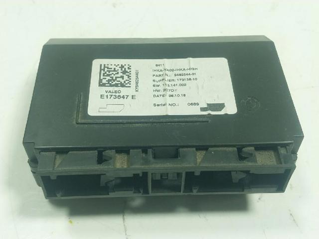64119874189 BMW