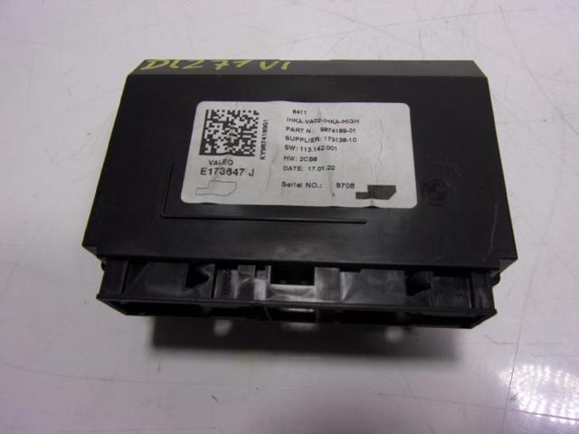 64119874189 BMW